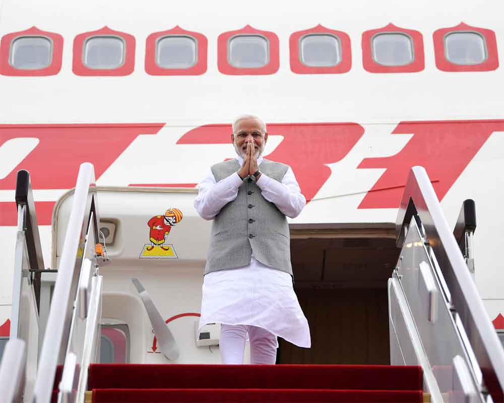 modiheldupatdehradunairportduetobadweather