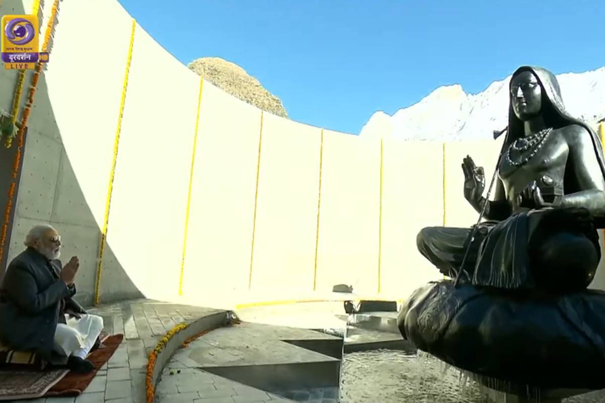 pmmodiunveilsstatueofadishankaracharyaatkedarnath