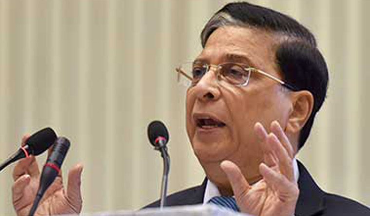 blatantrelianceonsocialmedianeedstobecheckedbycitizensthemselves:dipakmisra