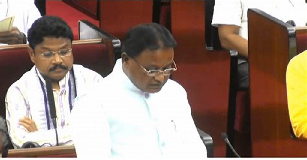 cmodishamohancharanmajhipresentsrs290lakhcrorestatebudgetfor202526