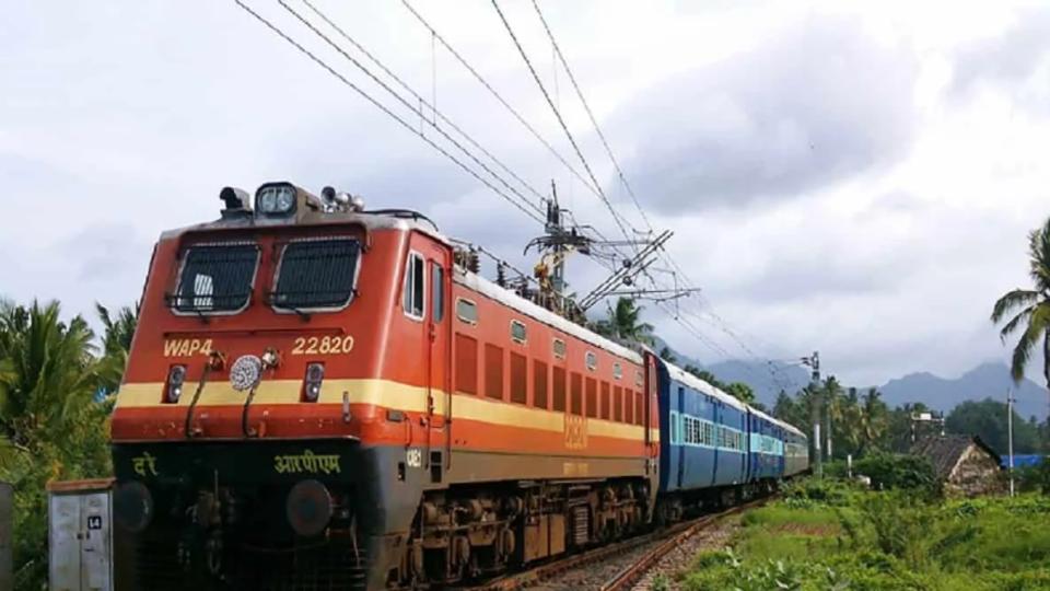 Two Special Trains Between Secunderabad and Kakinada for Dasara
