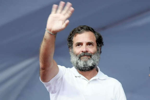 rsssuppresseswomenhasnofemalemembers:rahulgandhi