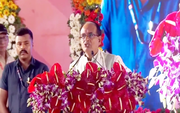 mpcmshivrajsinghchouhaninauguratescountrysfirstsolarcitysanchi