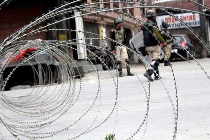 partialrestrictionsimposedagainstseparatistsprotestinsrinagar