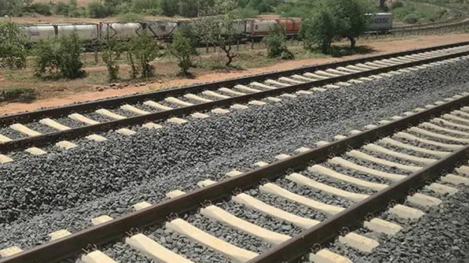 Alert loco pilot foils bid to derail luxury train in Jaipur
