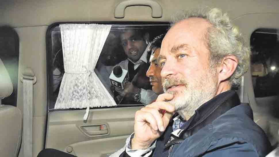 chopperscam:christianmichelmovesbailpleaindelhicourt