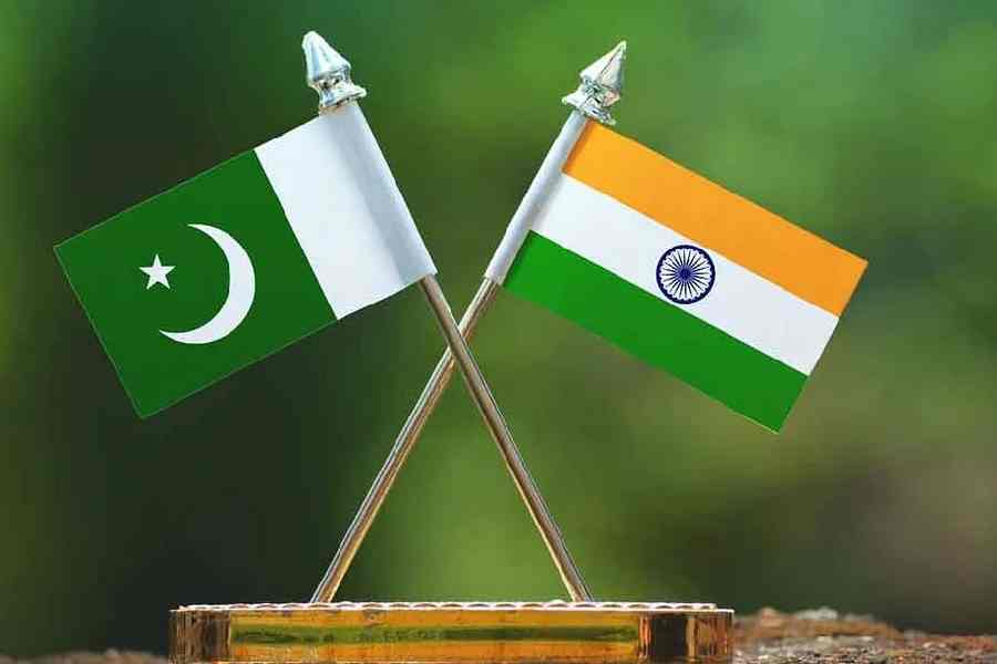 indiapakistanexchangelistofnuclearinstallations