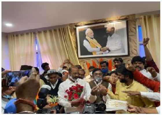telanganabyelectionresultsliveupdates:bjpwinsdubbakaseatafterby1754votesinafterclosecontestwithtrs