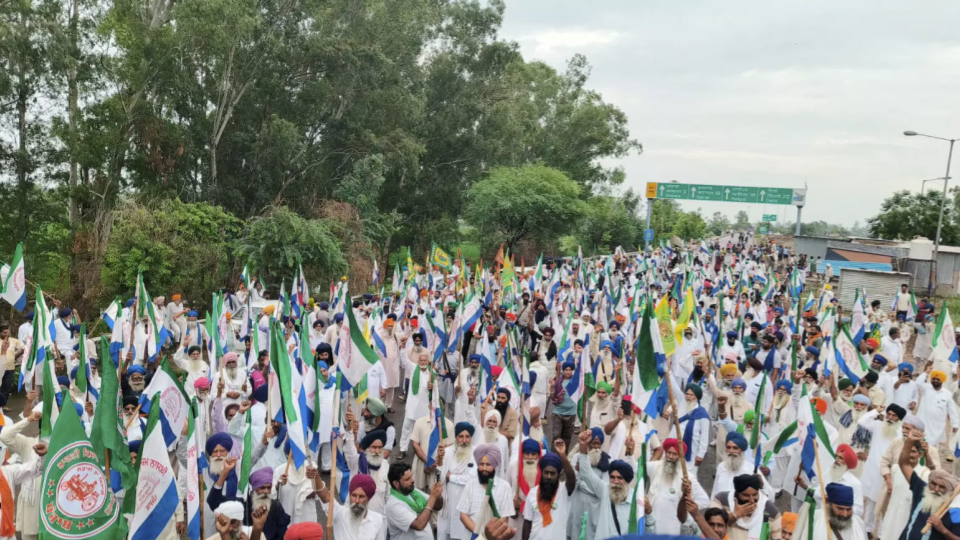 Police Seal Borders as Farmers Approach Delhi Protesting US Trade Deal