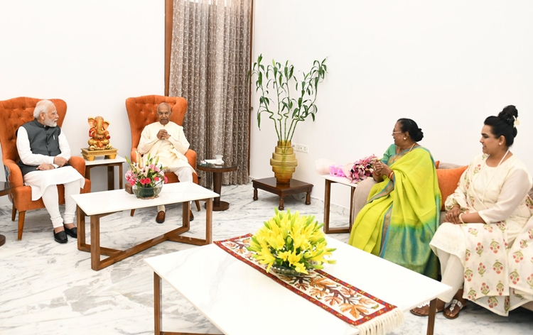 PM Modi meets former President Ram Nath Kovind in New Delhi