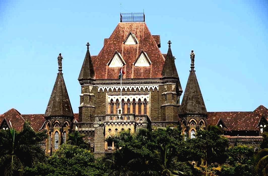 bombayhighcourtpermitsairlinestoallowpassengersonmiddleseats