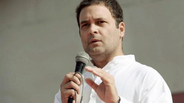 rahulgandhitalkstomodiseeksmorearmyandnavypersonnelfundsinfloodhitkerala