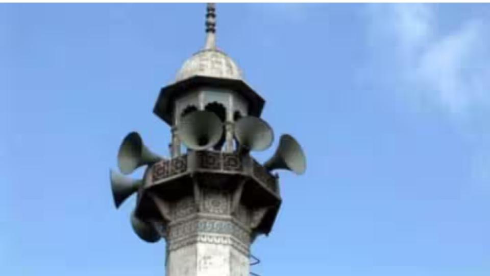 manbookedafterhereciteshanumanchalisaoutsidemeerutmosque