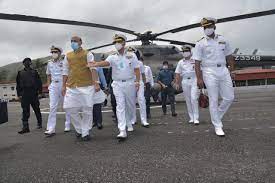 rajnathsinghbeginsvisittokarwarnavalbasekochi