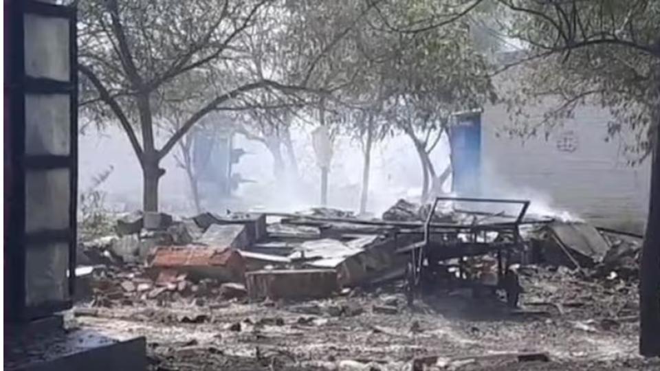 sixkilledinblastatfireworksfactoryintamilnadu