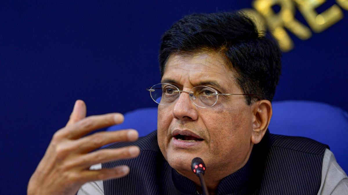 unionministerpiyushgoyaltointeractwithbeneficiariesofpmgkayinhimachalpradesh