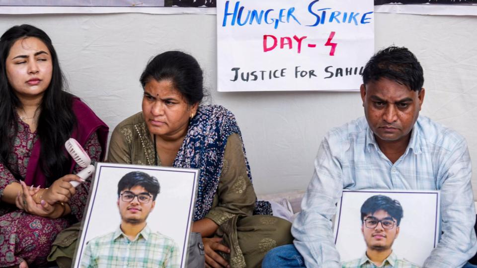 IIT-Bombay Students Begin Hunger Strike, Demand Accountability 