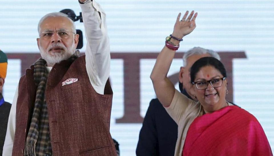 eightarrestedaftertheywavedblackflagsatpmmodiandvasundhararally