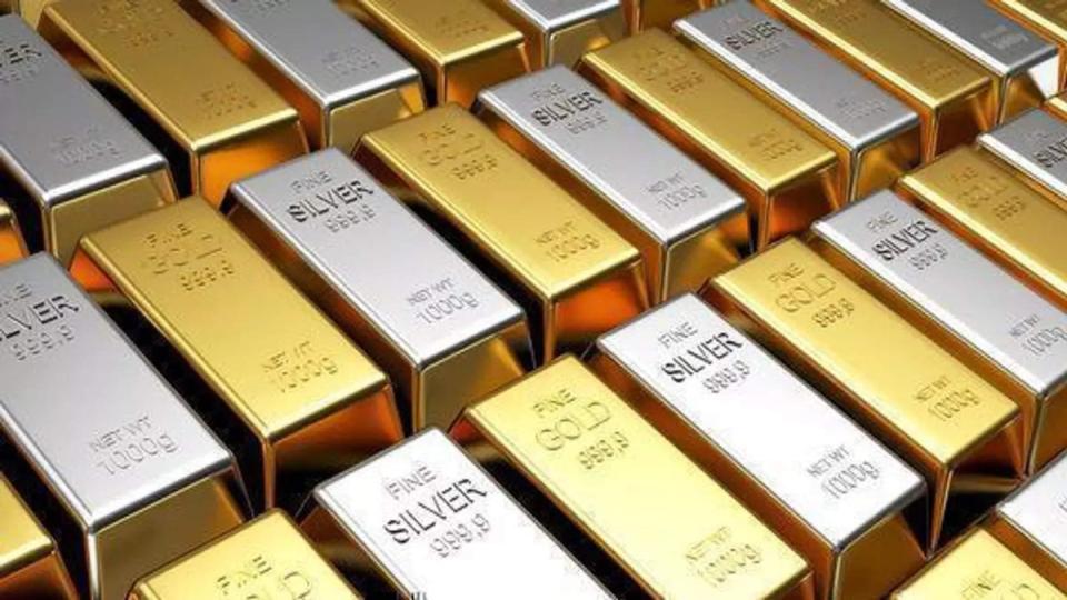 goldclimbsrs200andsilverjumpsrs350