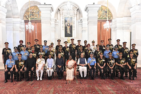 presidentmurmupresents94distinguishedserviceawards