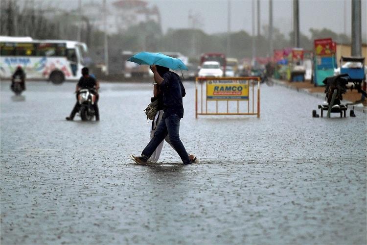 chennaiandadjoiningkanchipuramdeclareholidayduetoheavyrains