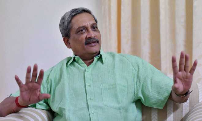 disparityinmilitaryrankstructurewillberesolvedsoon:manoharparrikar