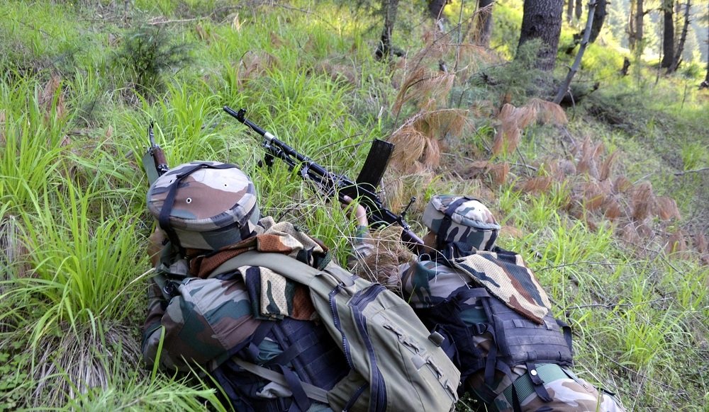 pakistanviolatesceasefireshellsareasinpoonch