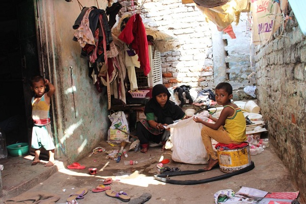 noworkvaccineorration:rohingyarefugeesinjaipurstareatableakfuture