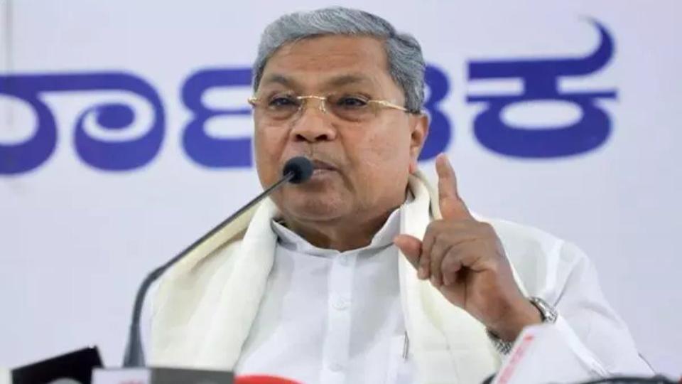 Karnataka CM lodges police complaint over fake news report