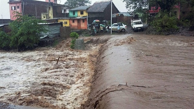 severalpartsofmaharashtrareelingunderflood