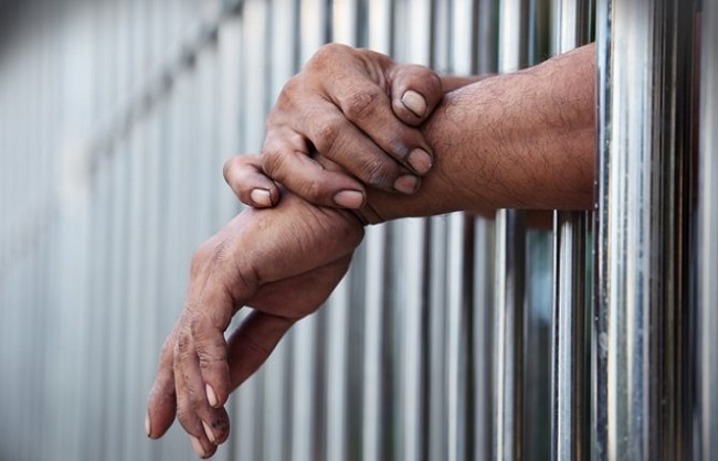 indiahandsoverlistsof256pakistancivilianprisoners
