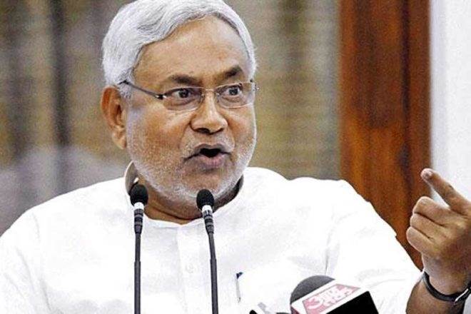 nitishholdsmeetingoverrainfallfloodalert