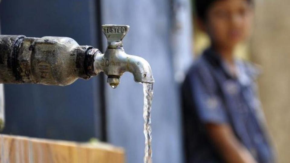 20studentsfallillafterdrinkingwaterfromschooltankinjharkhand