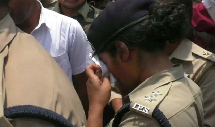 bjpmlayellsatwomanipsofficernicknamedladysinghaminup