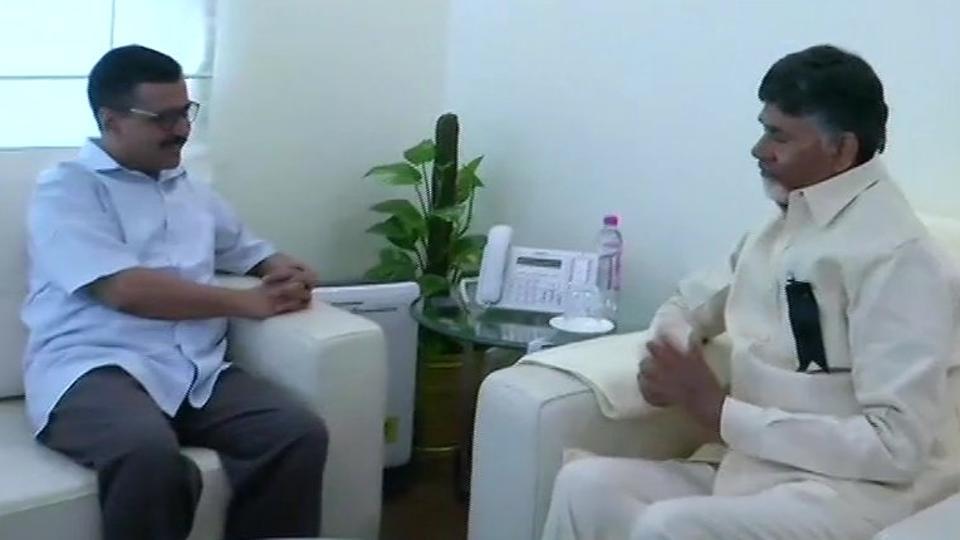chandrababunaidumeetskejriwalfornontrustvote