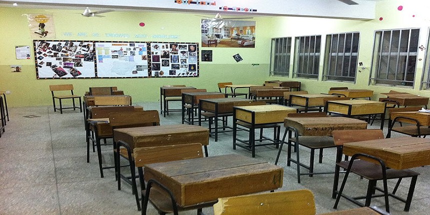 delhischoolreceivesbombthreatsearchunderway