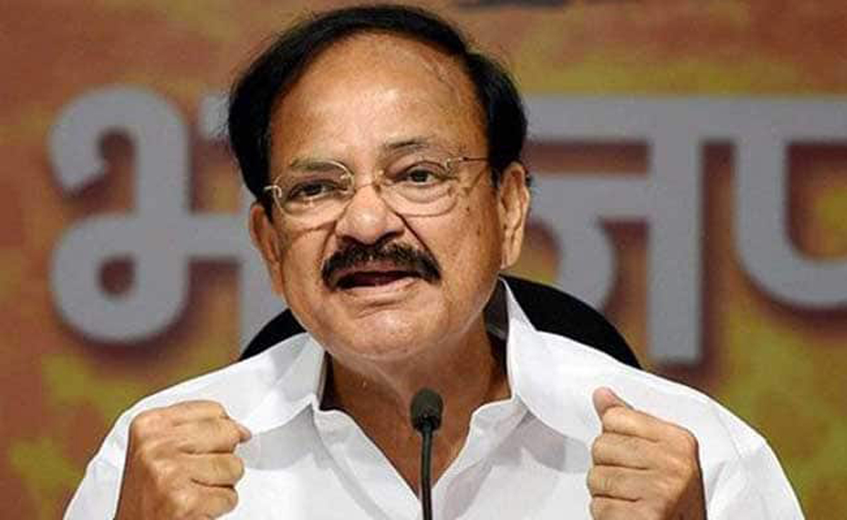 shamefulfoolishtothinkofcompletingafzalgurustask:venkaiahnaidu