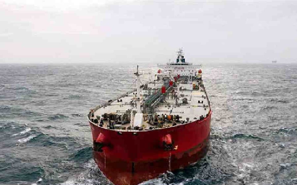 16indiancrewmembersofcargovesseloiltankermtheroicidunreturntoindiaafterover9monthsofdetentioninafrica