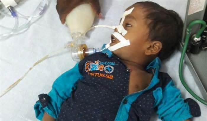 gorakhpurprobereportsayschildrendiedduetooxygencrisisblamesprincipalanddoctors