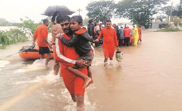 50peopleevacuatedinsolapur4sweptawayinpune