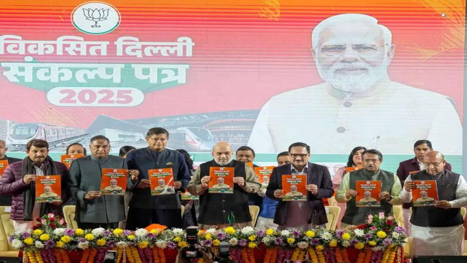 delhipollsbjppromisescleanyamunawelfareforgigworkers