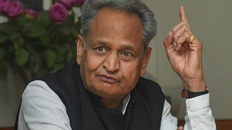 congressdidntask6bspmlastojoinpartytheydiditontheirown:ashokgehlottomayawati
