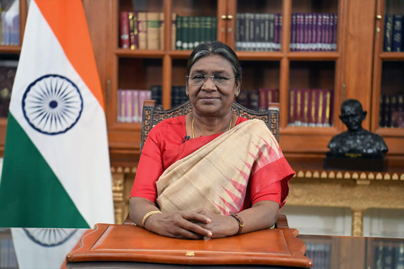 "wearealloneandweareallindians":presidentdroupadimurmuaddressesnationaheadof74threpublicday