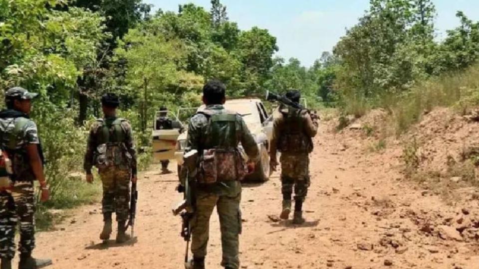 Encounter breaks out between Maoists and security forces in Jharkhand
