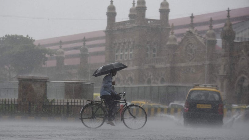 IMD issues yellow alert for Mumbai indicating heavy rainfall