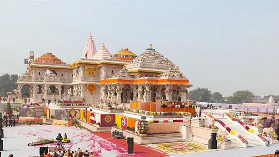 ayodhyacelebratesfirstholiafterramtemple‘pranpratishtha’ceremony