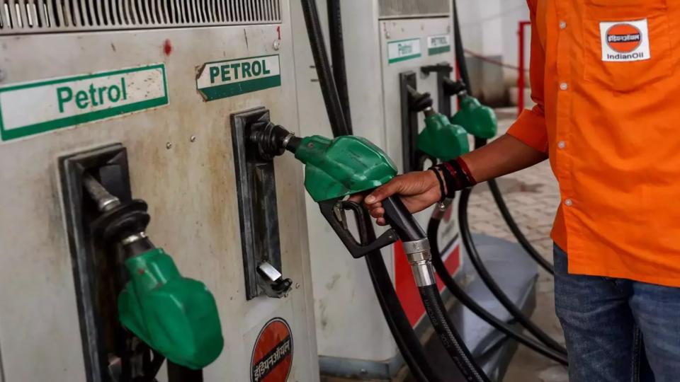 Govt Waives Excise Duty on Ethanol-Blended Petrol