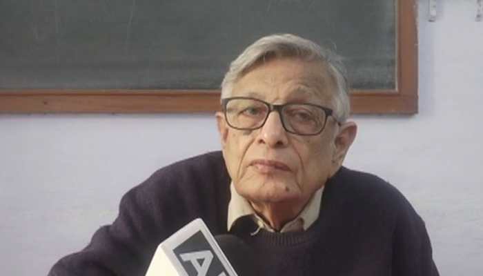 irfanhabibtakes‘illiterate’jibeatpmmodisaysamitshah’snamecontainspersianword