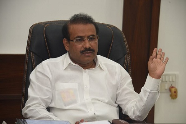 maharashtrahealthministerurgesunionhealthministertodirectneighbouringstatestosupplyoxygen