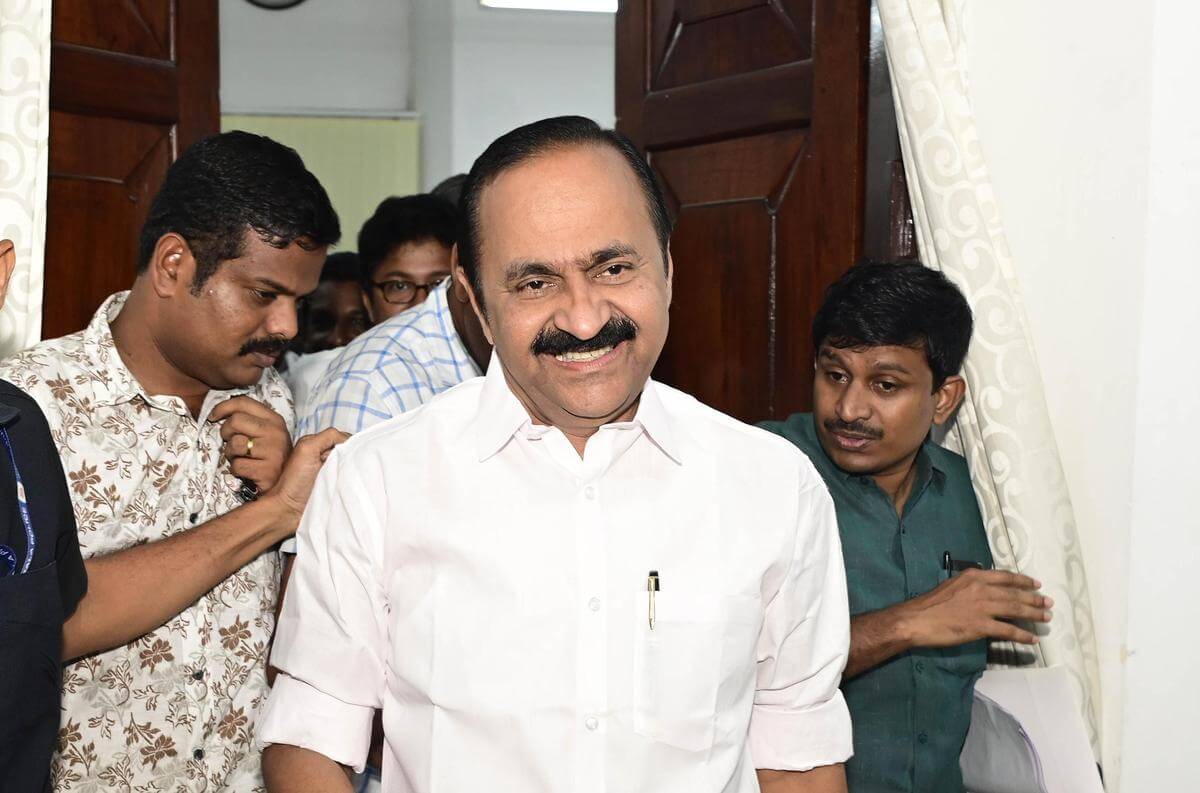 vdsatheesantotakeoathaskeralachiefministeronmay18
